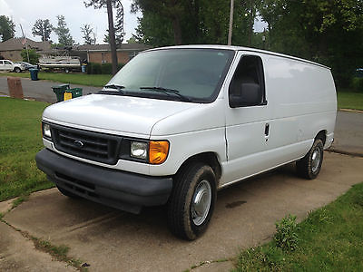 Ford : E-Series Van E350 2005 ford e 350 cargo van and carpet cleaning equipment