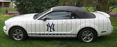 Ford : Mustang YANKEE 2005 ford mustang yankee limited edition 42 60 mariano rivera 2800 miles