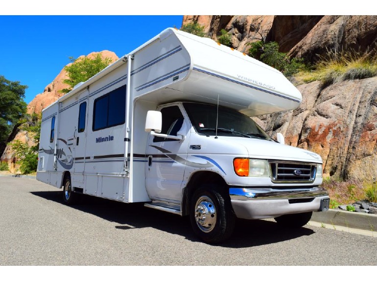 2004 Winnebago Minnie Winnie 29B