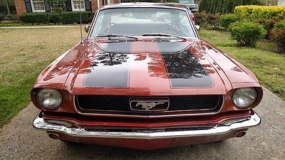 Ford : Mustang coupe classic, restored, no rust, many new parts, rack and pinion, GT upgrade