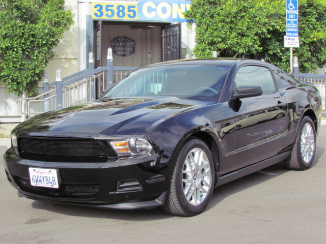 Ford : Mustang 2dr Cpe V6 P 2012 ford mustang coupe v 6 auto black new pirelli 18 inch wheels tinted nr clean