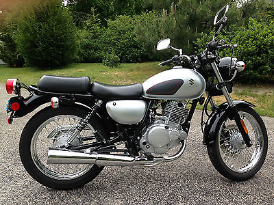 Suzuki : Other 2013 suzuki tu 250 x motorcycle classic retro styling 249 cc only 900 miles