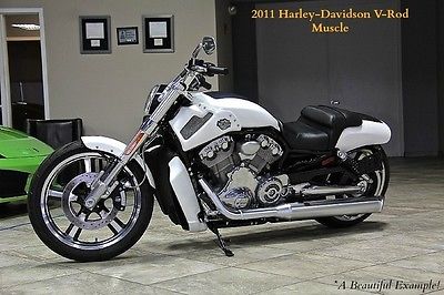 Harley-Davidson : VRSC Motorcycle 2011 harley davidson v rod muscle motorcycle save huge 1250 cc v twin clean