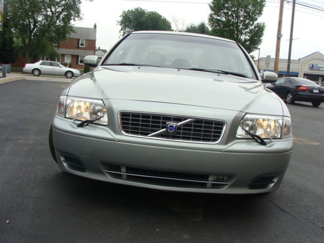 Volvo : S80 S80 2.5T 2004 volvo s 80 2.5 t only 84600 miles runs look excellent 2 owner clean carfax