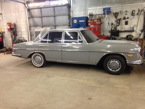 1970 Mercedes Benz 280S for: $6000