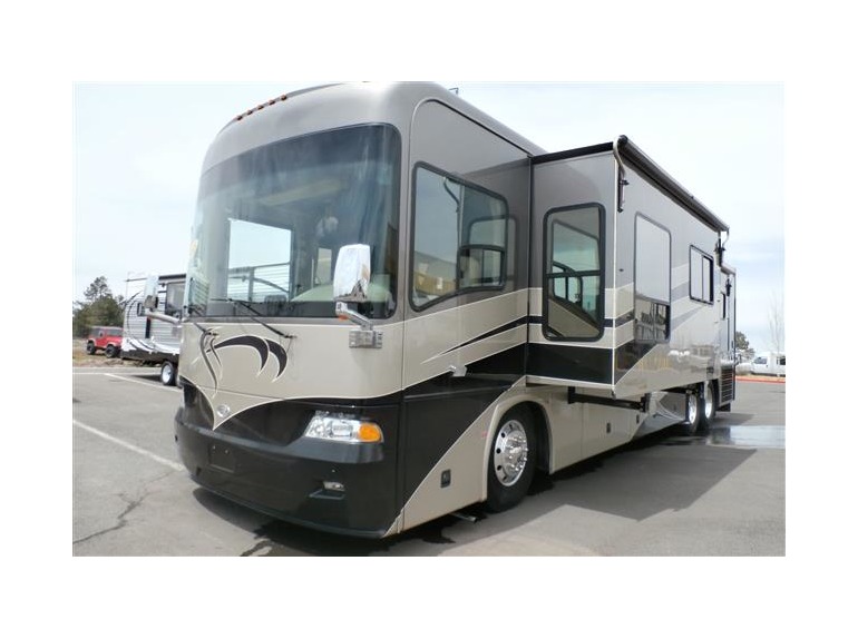 2005 Country Coach Allure 470