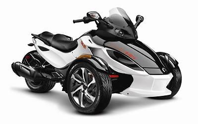 Can-Am : RS-S Brand New 2014 Can-Am Spyder RS-S SE5 white/black- 2 year warranty