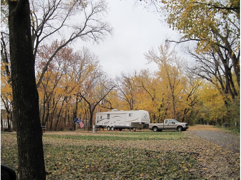 2004 Forest River Cherokee 31B