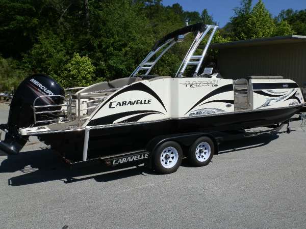 2013 Caravelle Razor 247