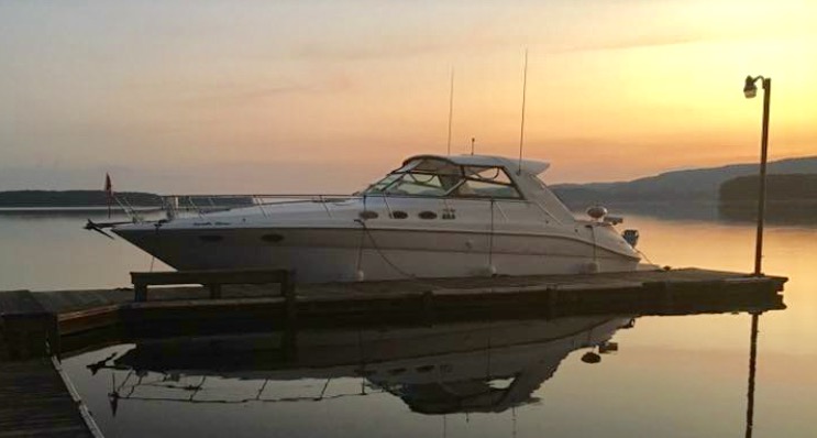 1996 Sea Ray Sundancer 370