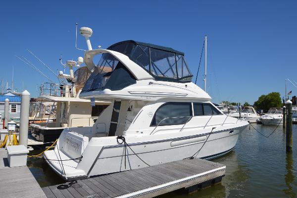 2000 Bayliner 3788 Command Bridge Motoryacht