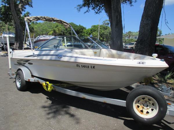 2001 Sea Ray 180 Bow Rider