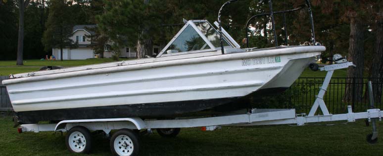 1974 BoatYard Monarch Boat