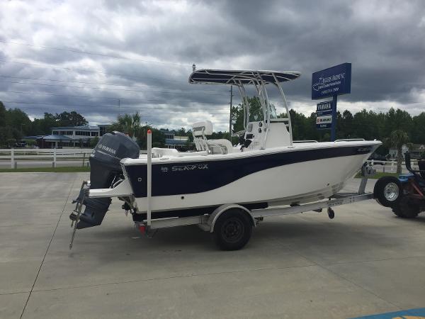 2015 Sea Fox 209 Commander