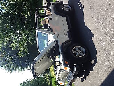 Jeep : Wrangler SE Museum quality exceptional example and 100% original low mile Jeep