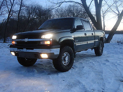 Chevrolet : Silverado 2500 LS Crew Cab Pickup 4-Door Green 2004 Chevy silverado 2500 4 door with 3inch lift  in good condition