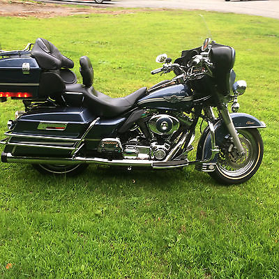 Harley-Davidson : Touring 2003 harley davidson touring 100 th aniversary 8900 best offer