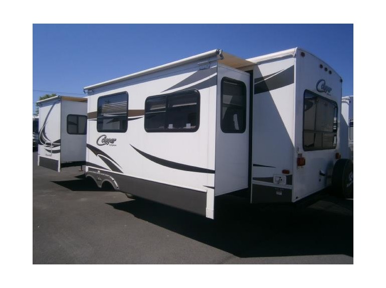 2011 Keystone Cougar 30WCV