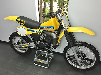 Suzuki : RM 1981 suzuki rm 250 x full resto pro form pipe must see rm 250