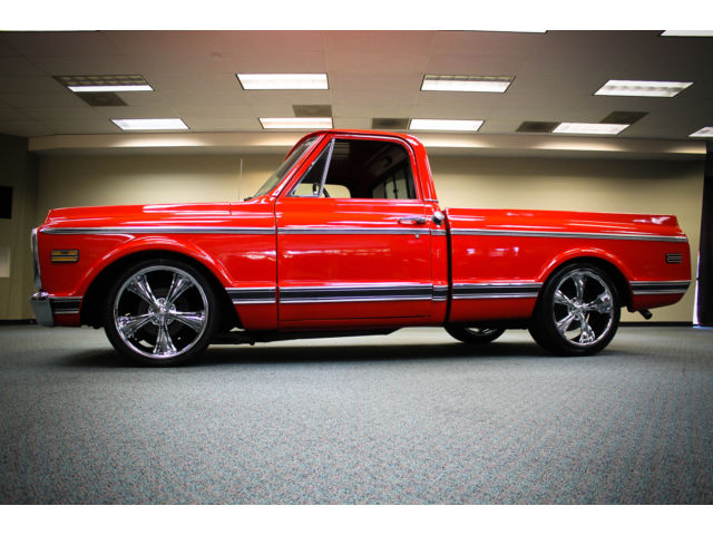 Chevrolet : C-10 C10 1970 c 10 c 10 new interior new 20 s lowered 350 looks and runs great no patina