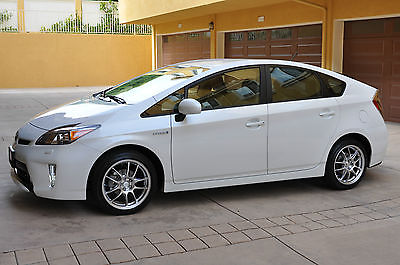 Toyota : Prius Top of the line ONE OWNER, IMMACULATE CONDITIONS, PEARL WHITE, NON-SMOKER, TITLE IN HAND