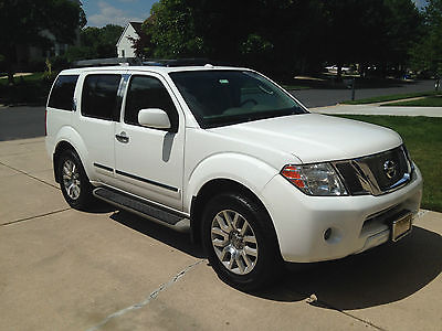 Nissan : Pathfinder LE Nav and Leather 2010 nissan pathfinder v 6 nav leather back up camera fully loaded immaculate