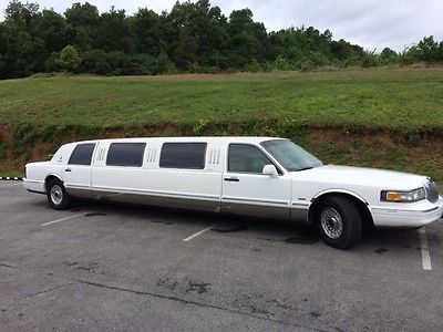 Lincoln : Town Car Base Limousine 4-Door Lincoln 10 passenger Krystal conversion limo in great shape