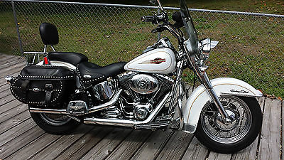 Harley-Davidson : Softail CLEAN, White with lots of chrome 30400 miles, No low ballers.