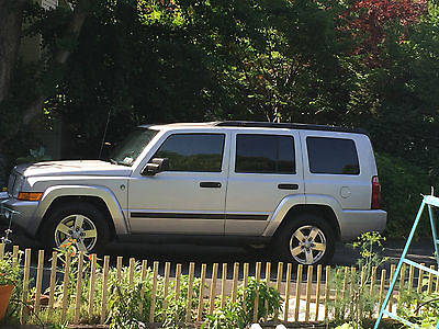 Jeep : Commander Base Sport Utility 4-Door Jeep Commander 2006 Silver V8 4X4 4.7L 3rd Row Seats Lots of New Parts Tires