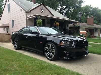 Dodge : Charger Super Bee 2012 dodge charger srt 8 super bee beautilful black 7000 miles