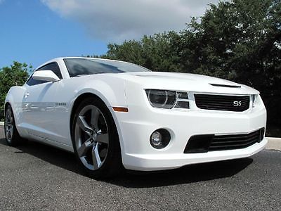 Chevrolet : Camaro SS 2dr Coupe w/2SS 2010 chevrolet camaro 2 ss rs package and other upgrades only 27500 miles