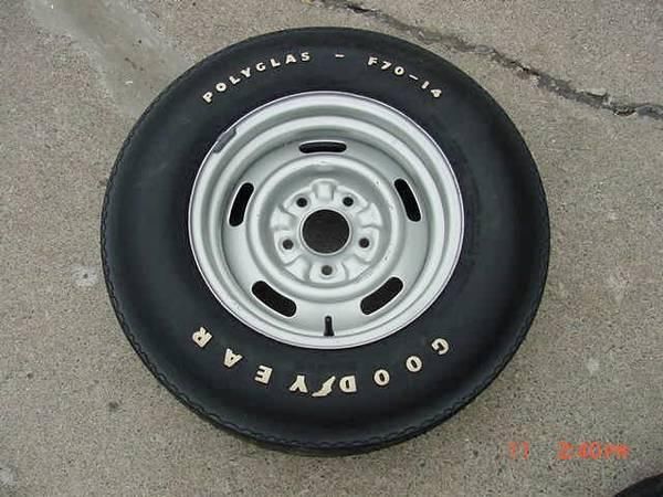 Goodyear Polyglas RWL tires mounted on Rallye wheels: Set of Five, 2