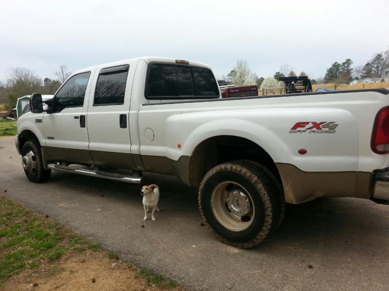 2007 F350 Ford dually 4x4, Automatic. 149K 4 door Lariat