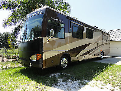2005 Fleetwood Excursion Freightliner Diesel 40' Class A Motor Home CREAM PUFF!!