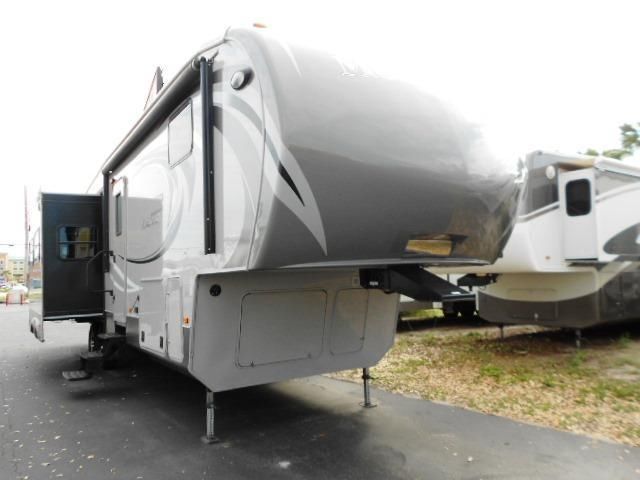 2012 Montana 313RE