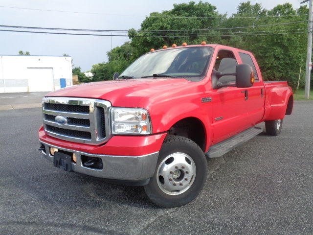 Ford : F-350 LARIAT 2006 ford f 350 4 x 4 diesel 6.0 dually lariat loaded leather sunroof only 160 k