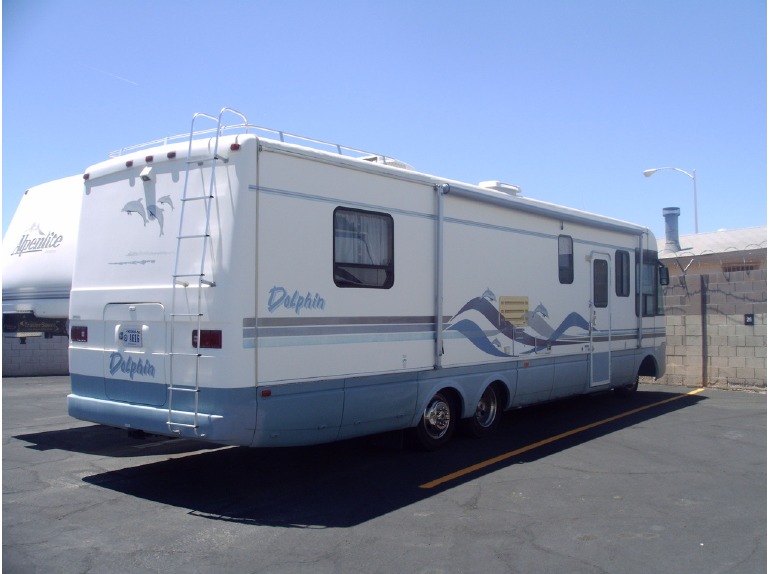 1996 National Dolphin 35