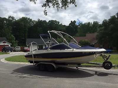 2006 Regal 2000 Bow Rider with wakeboard tower