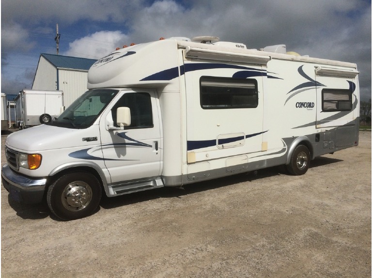 2005 Coachmen Concord 275DS