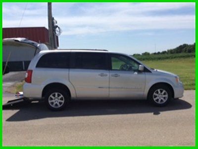 Chrysler : Town & Country Touring 2011 touring used 3.6 l v 6 24 v automatic wheelchair van