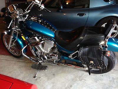 Suzuki : Intruder 1995 suzuki intruder beautiful blue like new 25 k miles 110 hp vtwin 500 lb offe