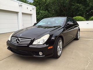 Mercedes-Benz : 500-Series CLS500 1 owner black exterior and black leather interior mid size like new and clean
