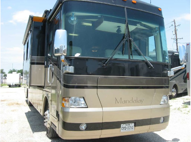 2004 Thor Motor Coach Mandalay **40D