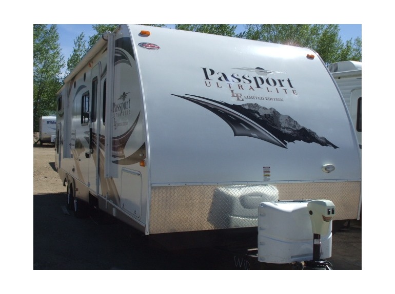 2011 Keystone Passport Ultra Lite Grand Touring 2910 B