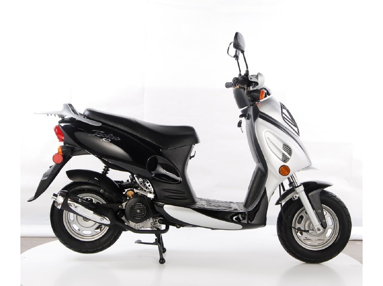2015 GSI 50cc Smooth Rider Moped Scooter