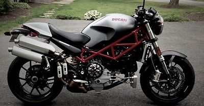 Ducati : Monster 2007 ducati s 4 r