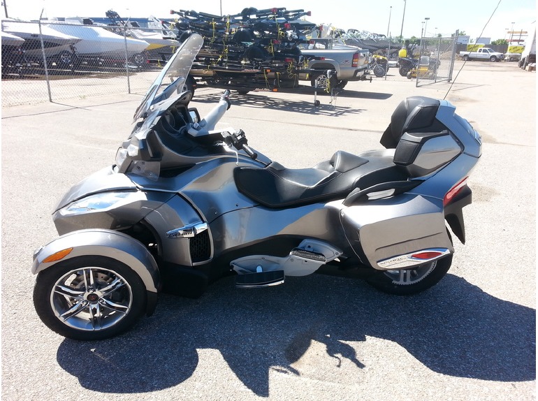 2011 Can-Am Spyder Roadster RT-S