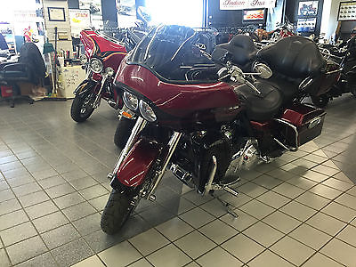 Harley-Davidson : Touring 2011 harley davidson cvo road glide ultra