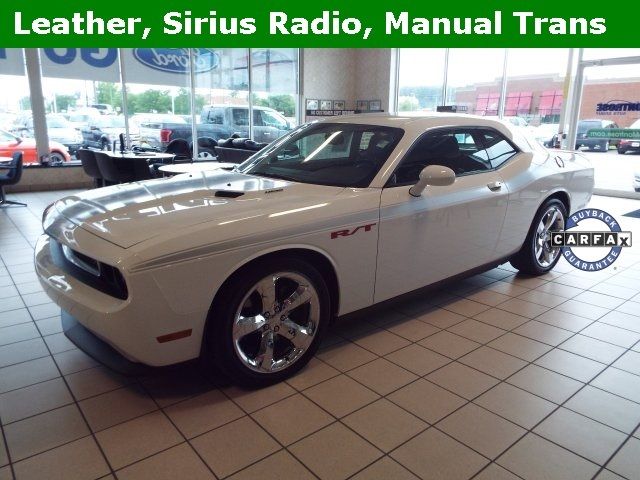 Dodge : Challenger R/T R/T Manual Coupe 5.7L HEMI ONLY 5887 MILES!!! LOADED