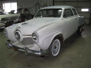 Studebaker : Champion Stock Two Door Bullet Nose . 2.8L @170 Cubic inches in a 6 Cylinder inline. West car